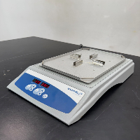 VWR Micro Plate Shaker image 1